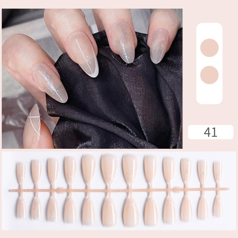 Ongle de Beauté décorés - French Love
