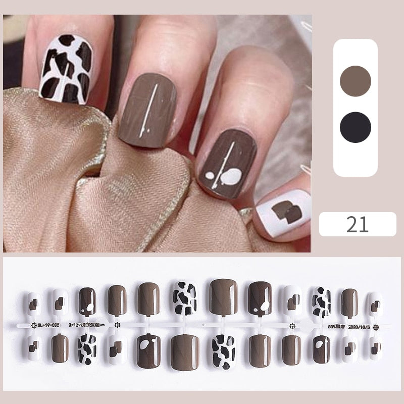 Ongle de Beauté décorés - French Love