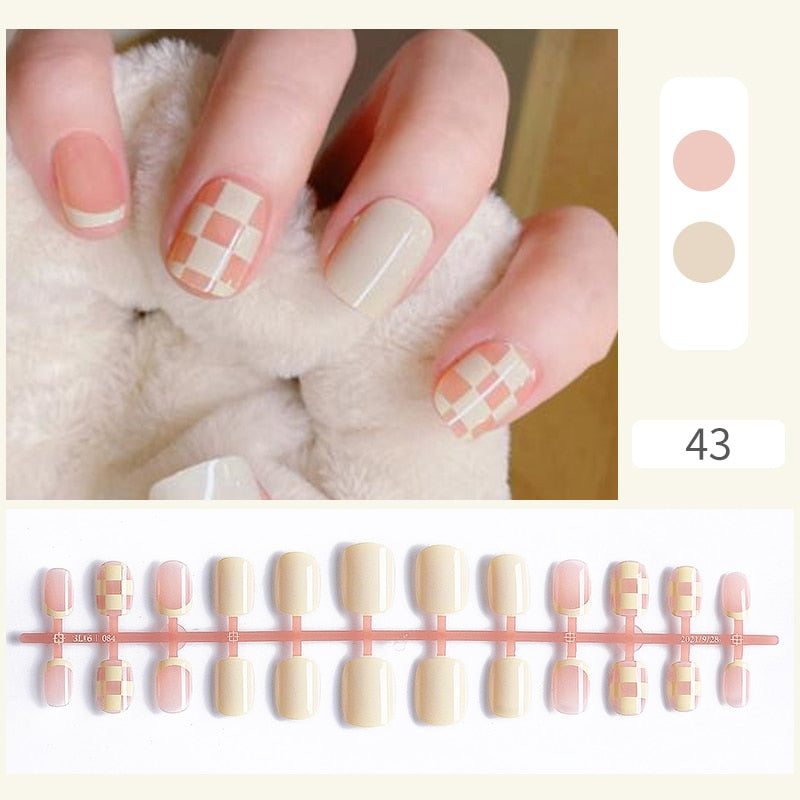 Ongle de Beauté décorés - French Love